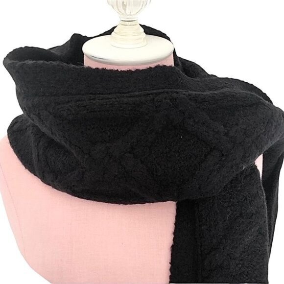 J. Crew Loopy Stitch Oversized Cable Knit Scarf in Black NWT - Picture 7 of 9
